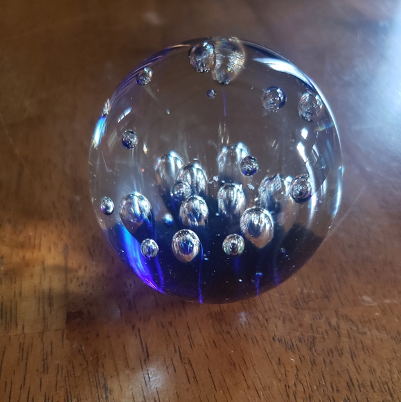 Vintage Colbalt Blue Art Glass Controlled Bubble Paperweight - Picture 5 of 5